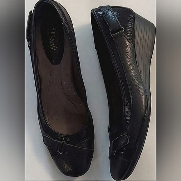 Leather wedges by Sofft Eurosoft- Black with sparkle, size 11 women's - Picture 3 of 13